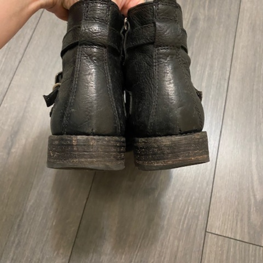 Frye Jayden Cross Strap Moto Black Leather Ankle Boots Size 7 - Picture 5 of 8